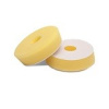 Желтый поролоновый полировальник для эксцентриковых машинок. Имеет сквозное отверстие для охлаждения