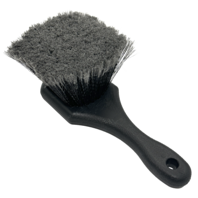 L1077 LERATON BR9 Щетка для чистки резины мягкая TYRE, WHEEL AND UNDERCARRIAGE BRUSH
